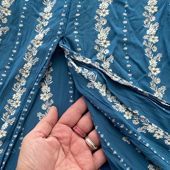 Blue Floral Stripe Wide-Leg Jumpsuit open slit - Picture 2 of 4